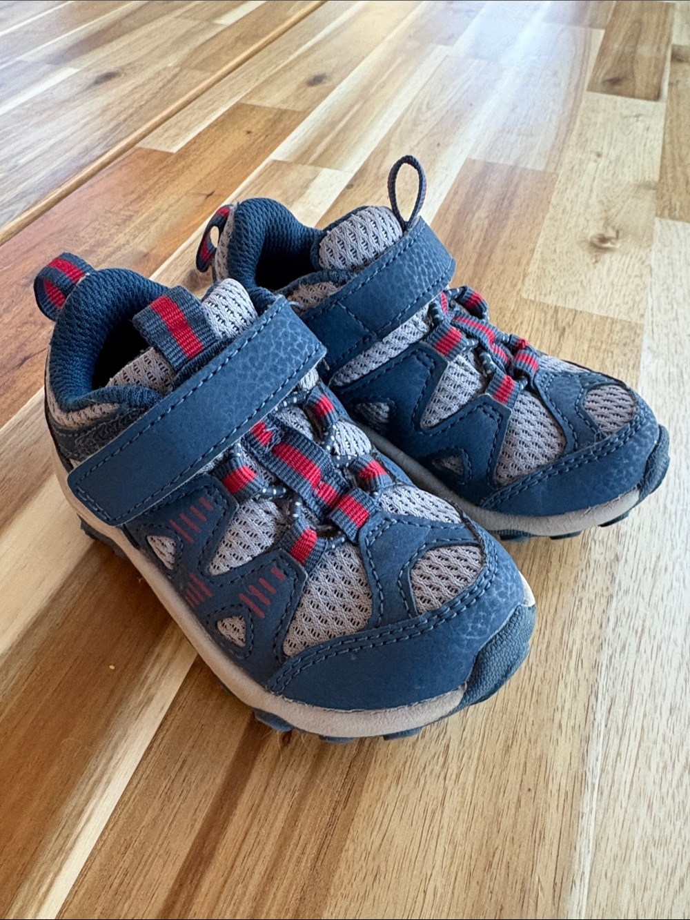 Merrell Navy and Gray Kids Sneakers with Red Accents